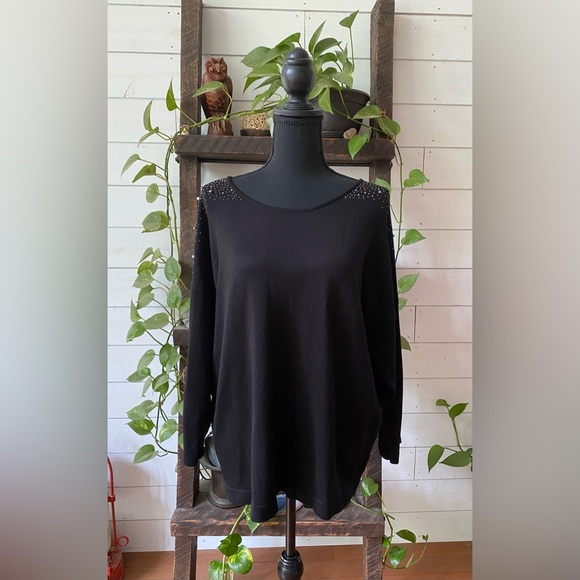 Calvin Klein: Black Relaxed Embellished Sweater - Picture 6 of 17